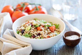 Salada de Quinoa Para Emagrecer – Como Consumir e Receita