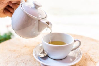 Chá de Amora Branca – Receita Completa e Benefícios