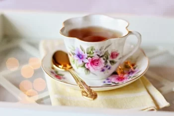 Chá de Carobinha Para Cicatrização – Receita e Como Aplicar