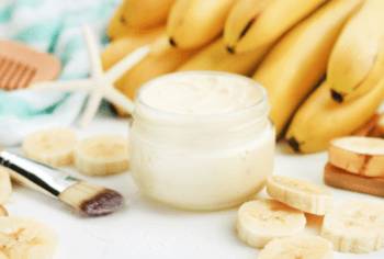 Máscara de Banana Com Iogurte Para Cachos – Receita, Como Aplicar e Benefícios