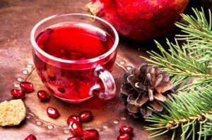 Chá de Romã Alivia Sintomas Doença de Crohn – Receita, Como Consumir e Benefícios
