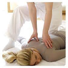 Massagem Shiatsu – Para Que Serve, Benefícios e Como é Feito