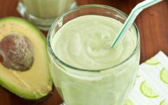 Smoothie de Abacate com Gengibre Emagrece – Receita, Benefícios e Como Consumir