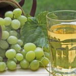 suco-uva-verde-copo
