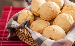 Pão de Queijo Feito Com Ricota e Chia – Receita e Como Consumir