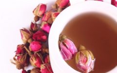 Chá de Rosas Fortalece a Pele e Ossos – Receita, Como Consumir e Benefícios