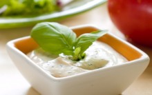 Molho de Iogurte Para Salada – Receita, Benefícios e Inserir na Dieta