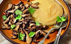 Polenta Mole com Cogumelos Para Jantar Saudável  – Receita