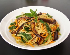 Espaguete de Cenoura e Abobrinha 