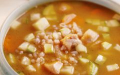 Sopa de Frango e Cevadinha Emagrece – Receita, Como Consumir e Benefícios