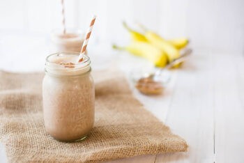 Shake de Proteína de Banana – Receita, Como Consumir e Benefícios