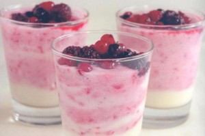 iogurte-e-frutas-vermelhas
